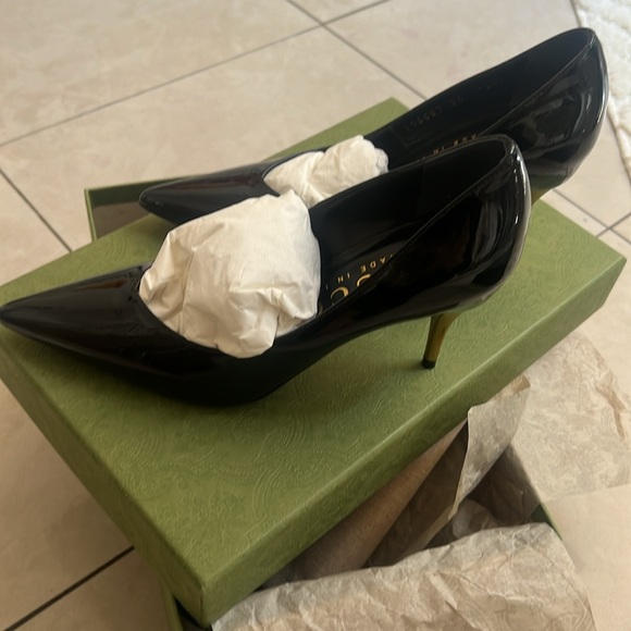 GUCCI brand new!!! Patent pump. - Picture 10 of 10